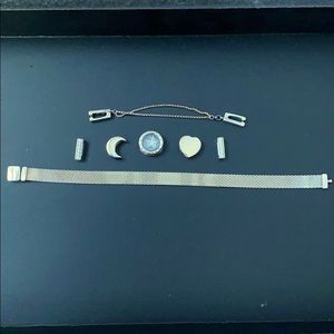 Pre-loved Auth Pandora Reflexions bracelet w charm